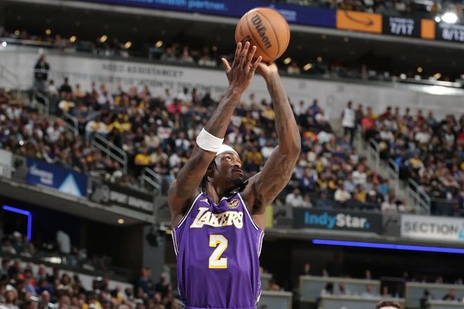 湖人险胜步行者 范德比尔特防守低迷引担忧